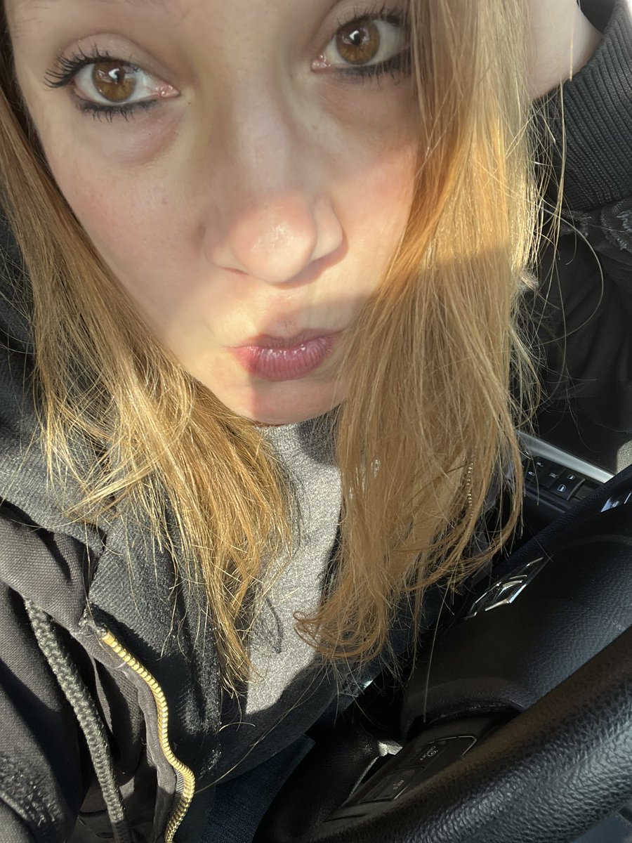 JamieLynn113's tweet image. Finally restocked my mascara, and I feel like a whole new woman! 🥰 @BenefitBeauty #rollerlash