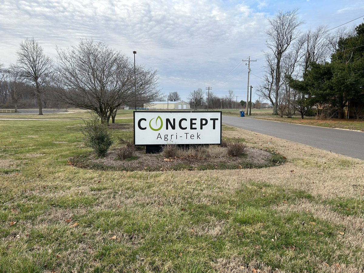 BcCotten's tweet photo. Finding the secrets to nutrient uptake begins at planting! #conceptag #bunchabugs #totalphos https://t.co/4Mx9dzGp7R