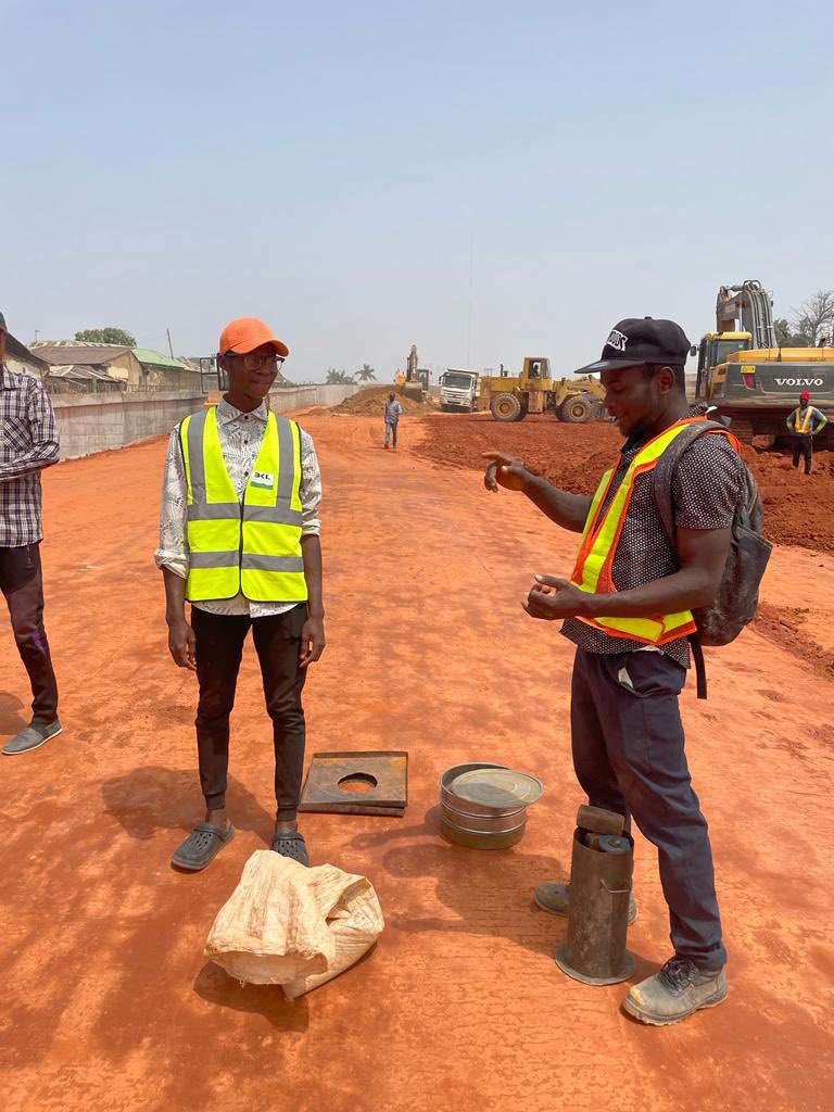 Dualisation of Rabah road from Arewa house to rigasa train station with overpass at Arewa house and Underpass At Nnamdi Azikwe byepass by @CCECCKADUNA #KadunaUrbanRenewal Item of work: Continuation of Earth Works and Quality Control Test around Anguwan-Kanawa.