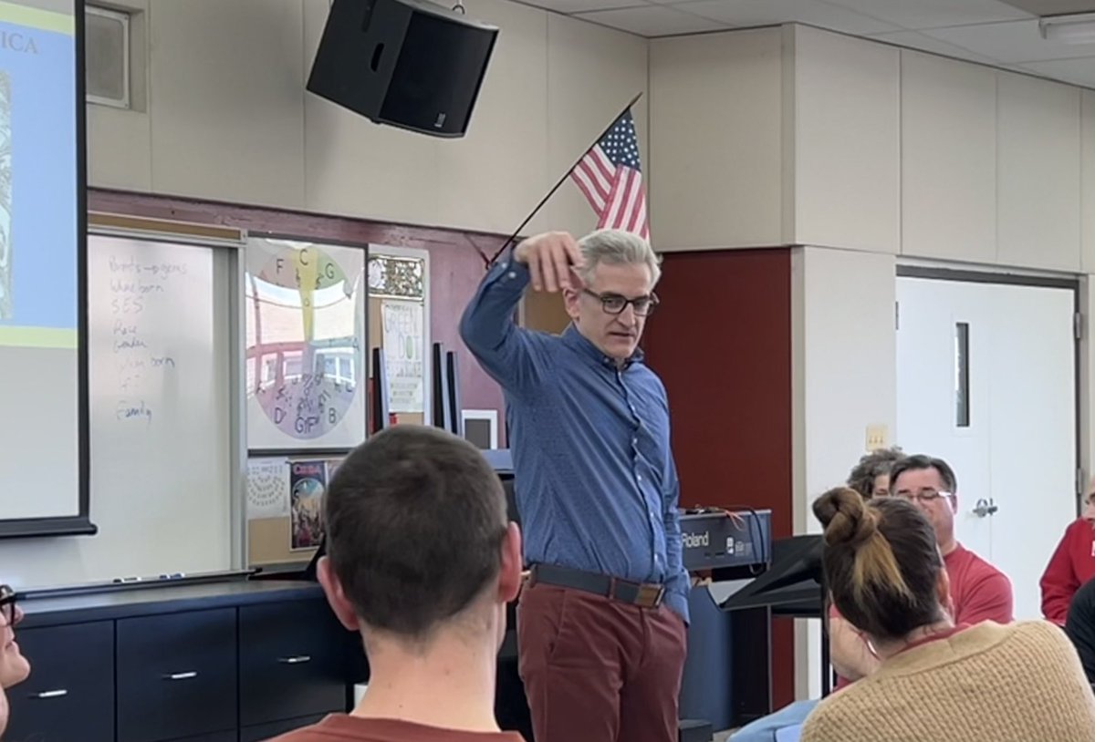 Today’s institute day was filled with opportunities for learning &amp; reflection—including a chance to explore the illusion of free will with D128 colleague Jeremy Marino. Thanks for the great 🧠 insights, Jeremy, &amp; for making us 🤔.