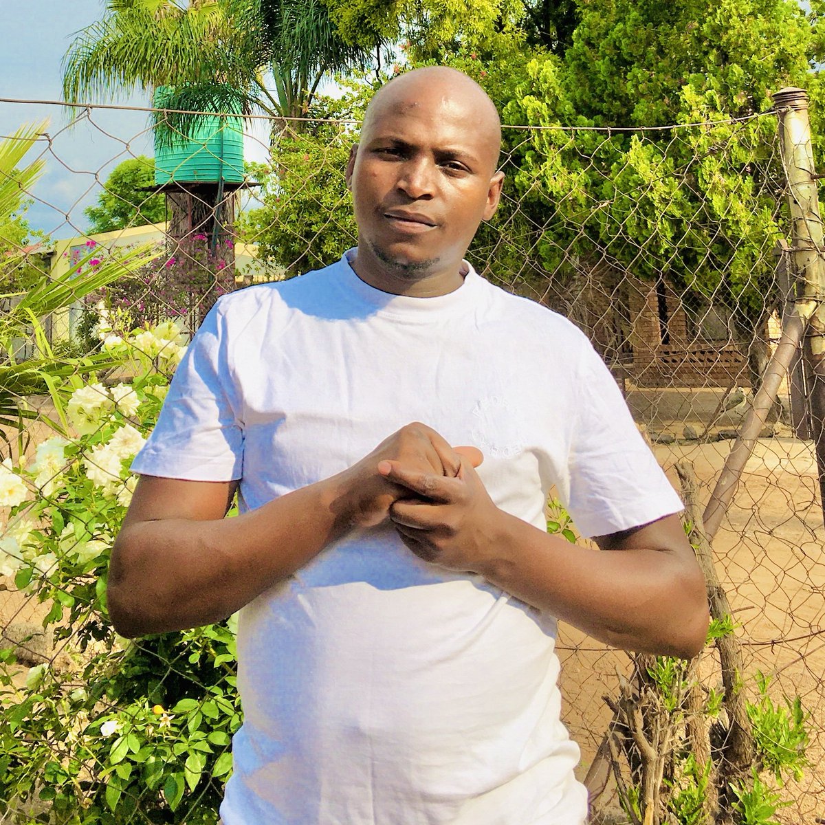 Aembu5's tweet photo. #NewProfilePic https://t.co/ufWeIwImN4