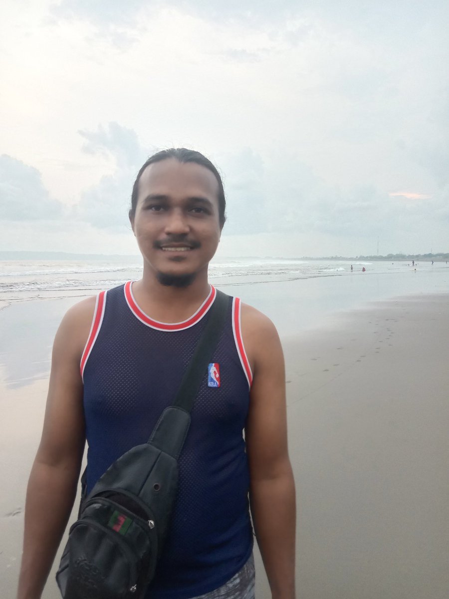 ZamsBond38's tweet photo. @Iabitelli @Ad11_i https://t.co/5wPrOgzEf3