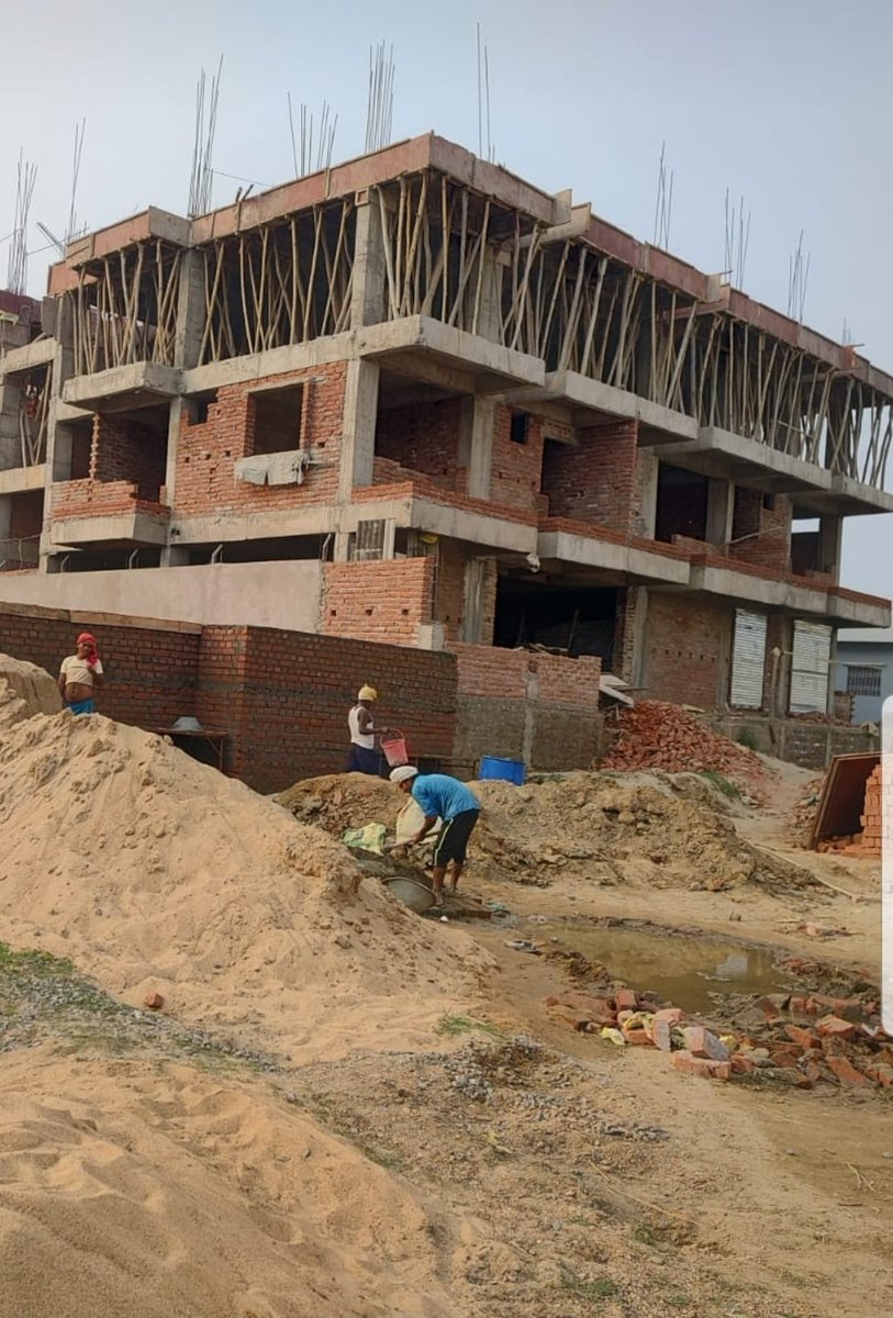 Riteshkumardli's tweet photo. Helplessly watching my mother's land property bought &amp; regd 34 yrs back, being encroached forcefully by school authorities of Gandhi High School,Khagaul,in connivance with anti-social elements,also blocking her access to residential plot.@bihar_police terms it as a civil dispute. https://t.co/O3jxQMy8CE