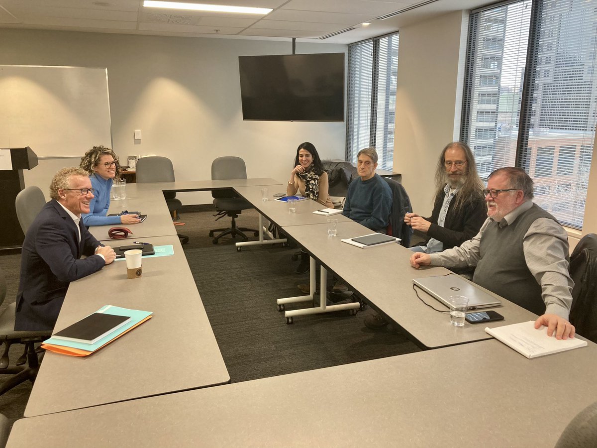 JeanBoulet10's tweet photo. Les différentes dispositions de Loi modernisant la régime #SST continueront d’entrer en vigueur au cours de la prochaine année. Merci aux représentants du #RATTMAQ, @uttam_quebec, @CIAFT1 et @CTI_IWC pour leur important travail auprès des travailleurs non syndiqués. https://t.co/C5e3Pvc0Yw