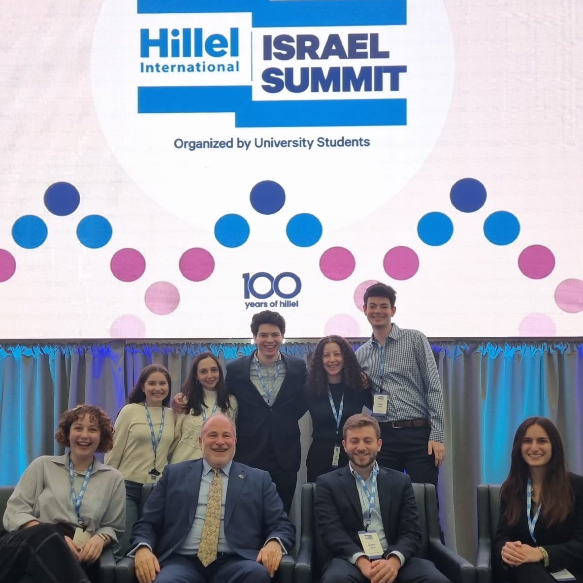 AmbMeronReuben's tweet photo. Fantastic to celebrate with hundreds of East coast students @HillelIntl #IsraelSummit - on stage with @DavidMakovsky and an honor to meet Matthew Bronfman, @noatishby, @KiyomiKowalski &amp; April Powers from Project Shema https://t.co/cBgjEpbJPc