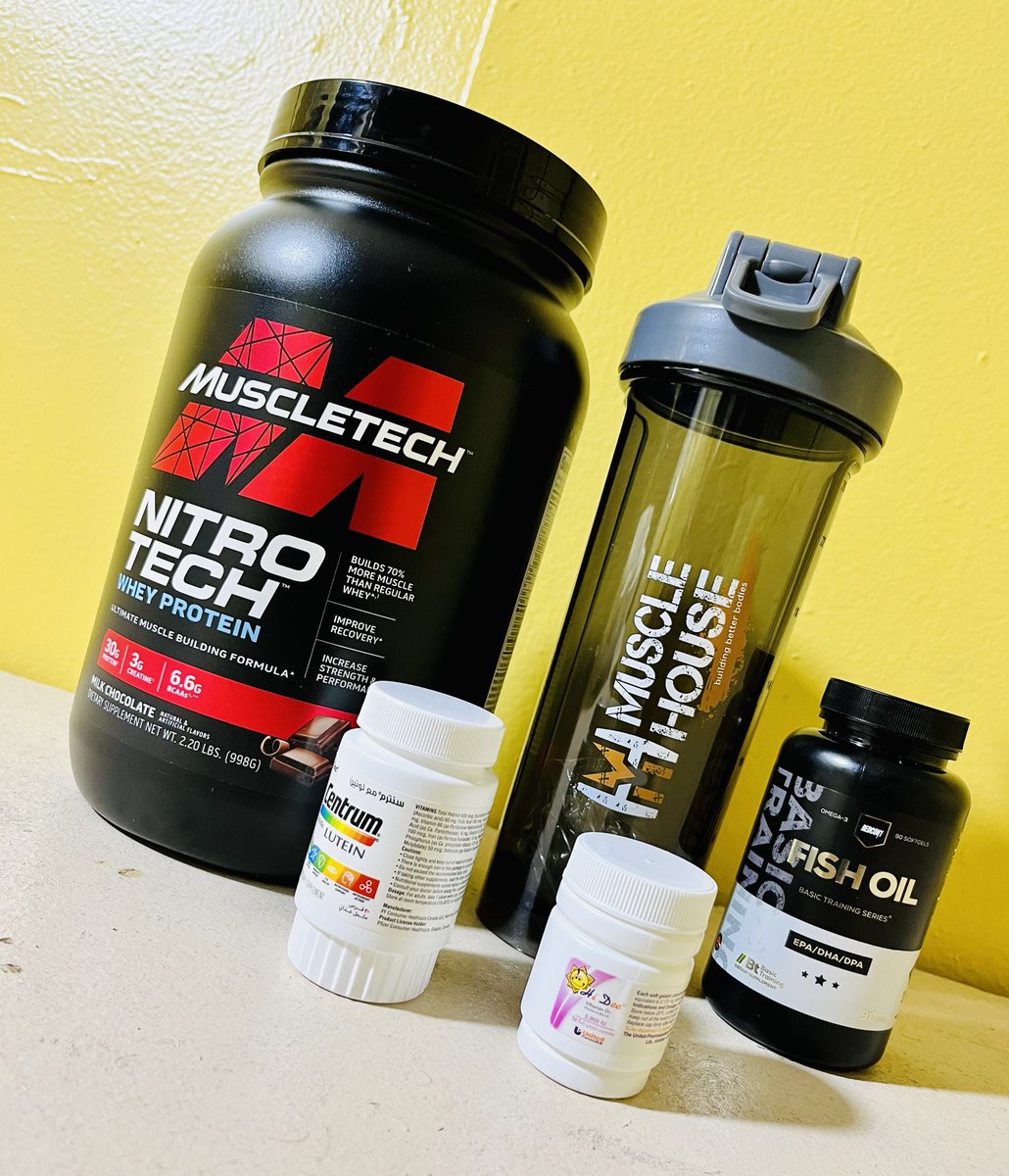 Abu_Hashim04's tweet photo. Decided 🏋️♀️ which whey protein you used?
#fitnesbiotics #wheyproteinisolate #voss https://t.co/e6k3U1c903