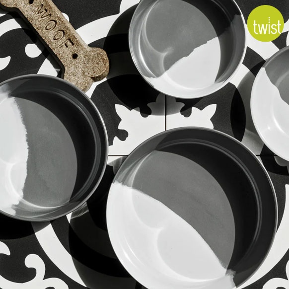 twistsalesinc's tweet photo. TarHong USA #nationalloveyourpetday

- No BPA
- Very durable material: melamine + natural bamboo
- Dishwasher safe
- Anti-slip silicone base

@twistsales

#twistsales #twisters #mplsmart #minneapolismart #minneapolisb2b #minneapoliswomenownedbusiness #gourmetnetworkinc #wholesale https://t.co/SdDFE4crGS