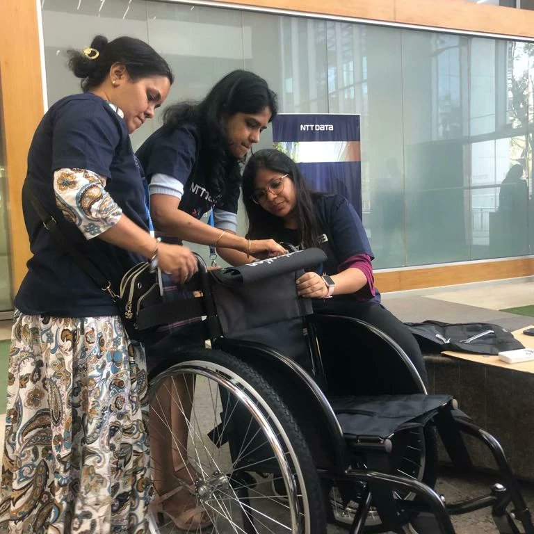 motivation_ngo's tweet photo. Today our program team spent the day at #NTTDATA Whitefield office, Bangalore for Wheelchair fitment as part of the employee engagement activity.
@NTTDATA @WeAreMotivation
#motivationcares #india #motivationIndia  #wheelchair #mobilitydisability  #PwD
#employeeengagement https://t.co/VpEceQzw2x