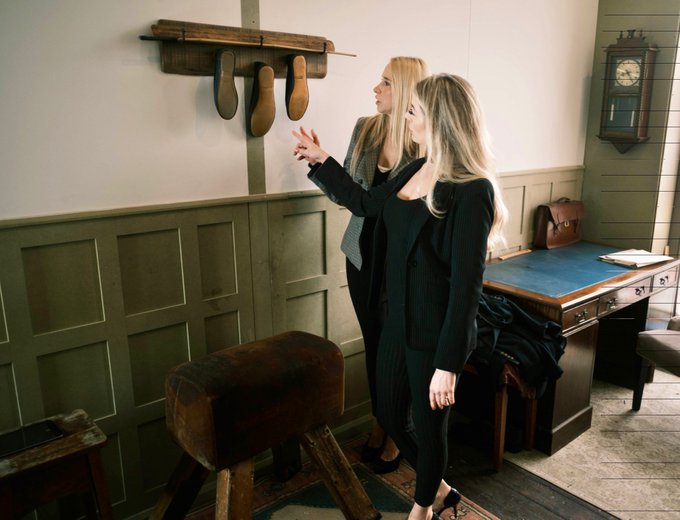 Decisions Decisions 🤔 #spanking #discipline @LadyKenworthy https://t.co/PUZysX6IH4