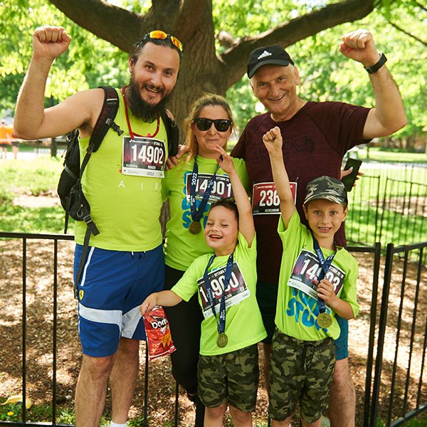 OttawaRaceWknd's tweet image. The Ottawa 2K presented by @Runkeeper is the perfect event for families! Flat, accessible, and FUN! 

Find out more here: runottawa.ca/races-and-even… #FamilyDay