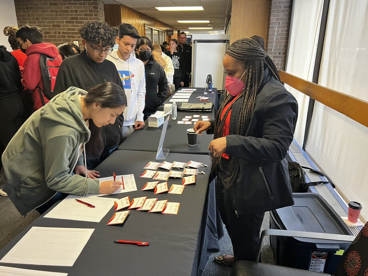 JackashaWiley's tweet image. @ru_ububms IamCollegeBound College Fair &amp;amp; Youth Summit is in full effect! #AccessWeek #TRIOWorks @RUDiversity