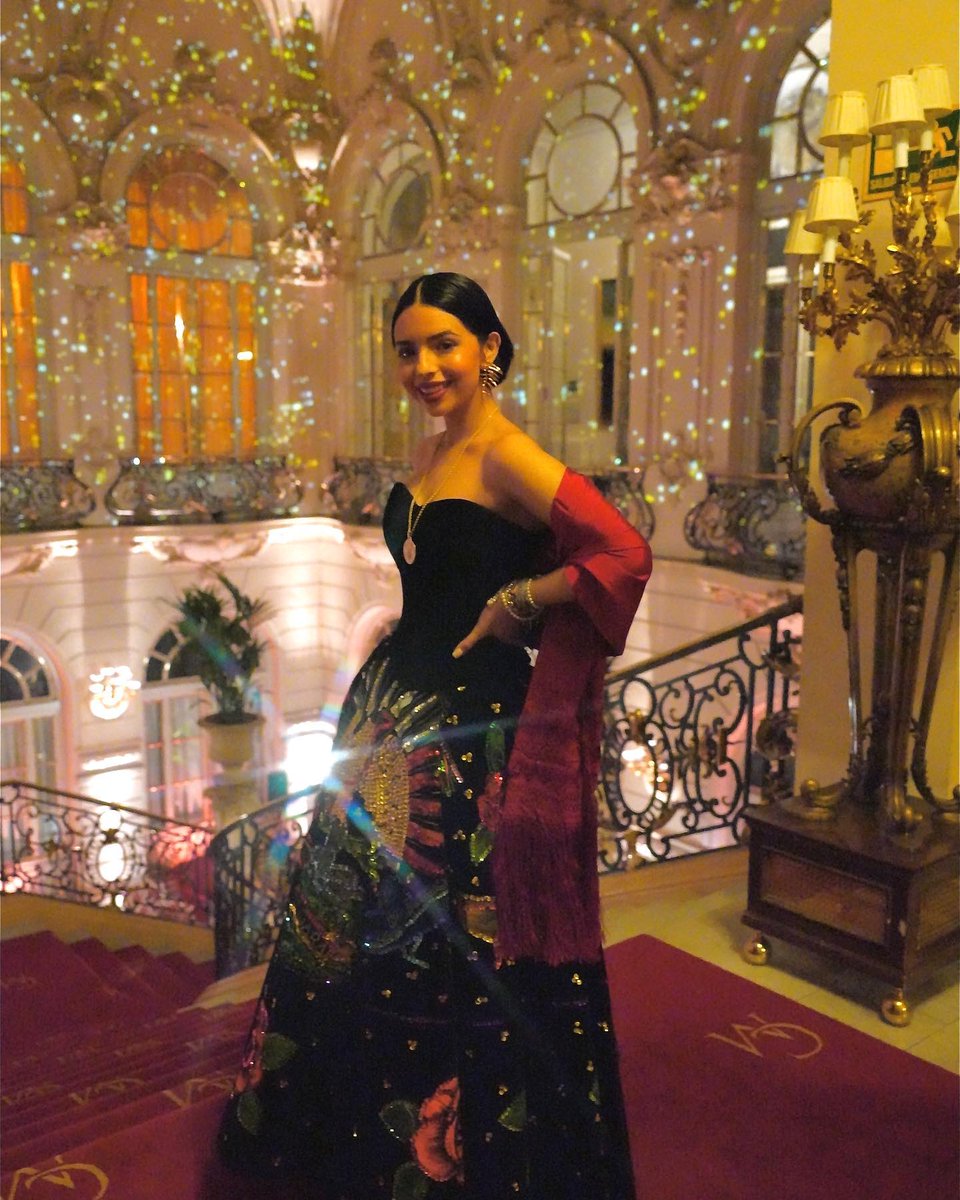 AngelaAguilar__'s tweet photo. Gracias ✨❤️ https://t.co/AJMJxzH3p4