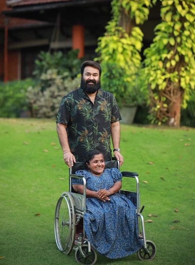 ForumTalkies's tweet photo. #Lalettan Latest ❤❤

@Mohanlal #MalaikottaiVaaliban https://t.co/arIHWEqIEF