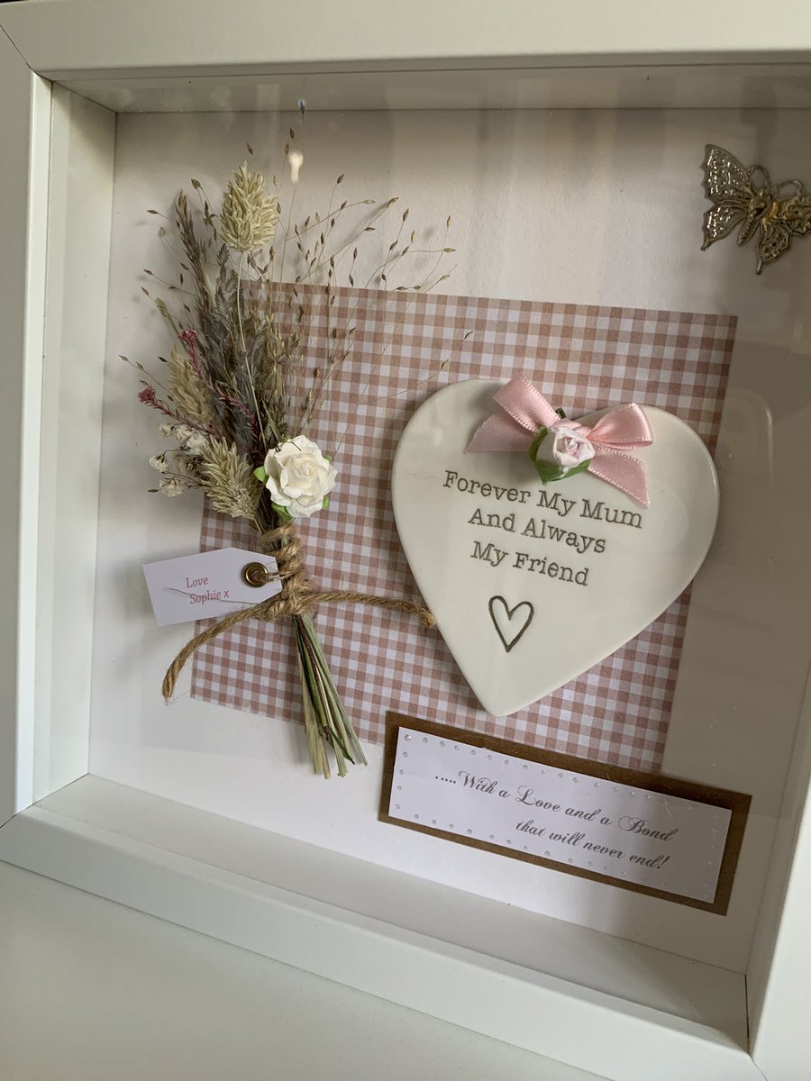 etsyiloveumore1's tweet image. Mothers Day Gifts #handmade #driedflowerbouquet #keepsakeframe #etsyshop #iloveumore