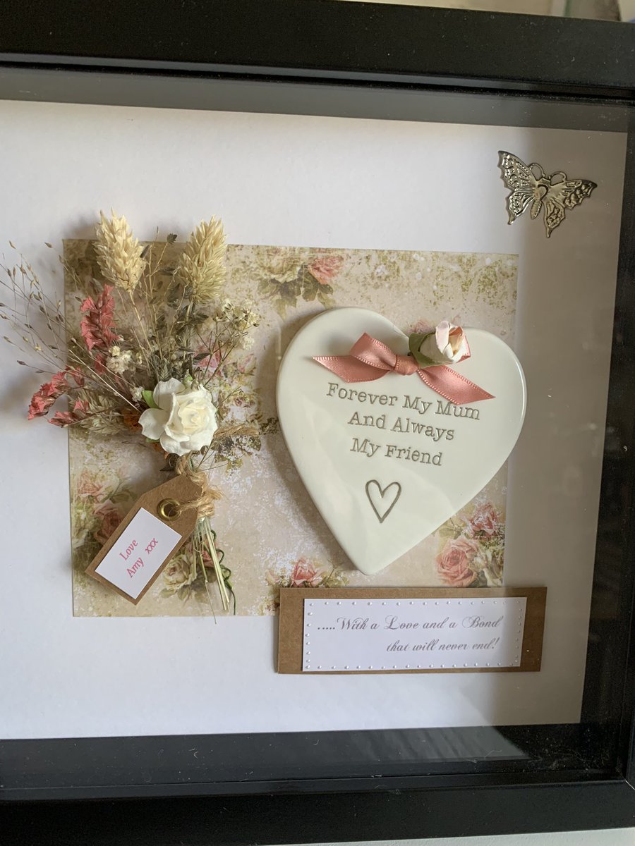 etsyiloveumore1's tweet image. Mothers Day Gifts #handmade #driedflowerbouquet #keepsakeframe #etsyshop #iloveumore