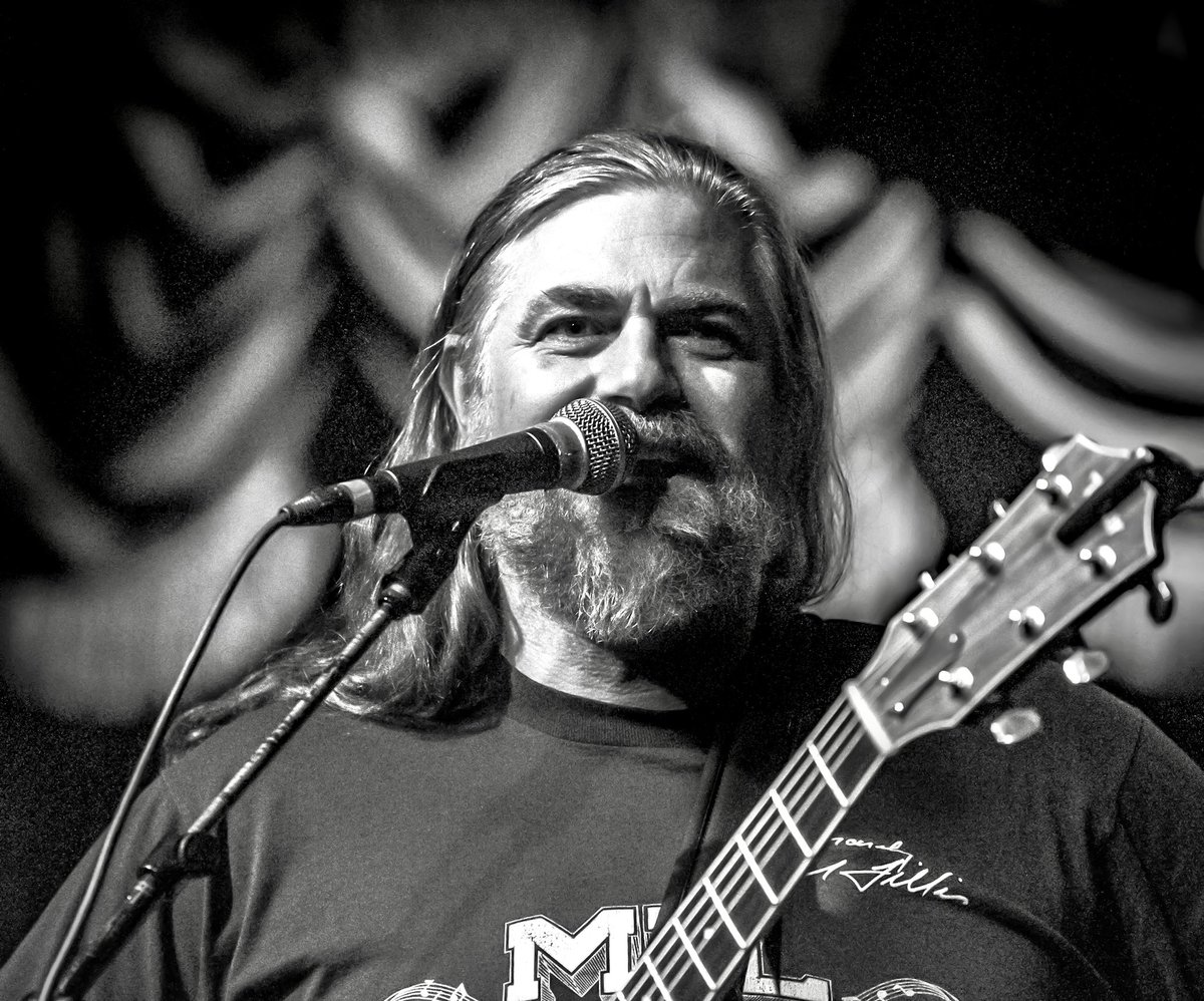 The Hoarse Whisperer on Twitter: