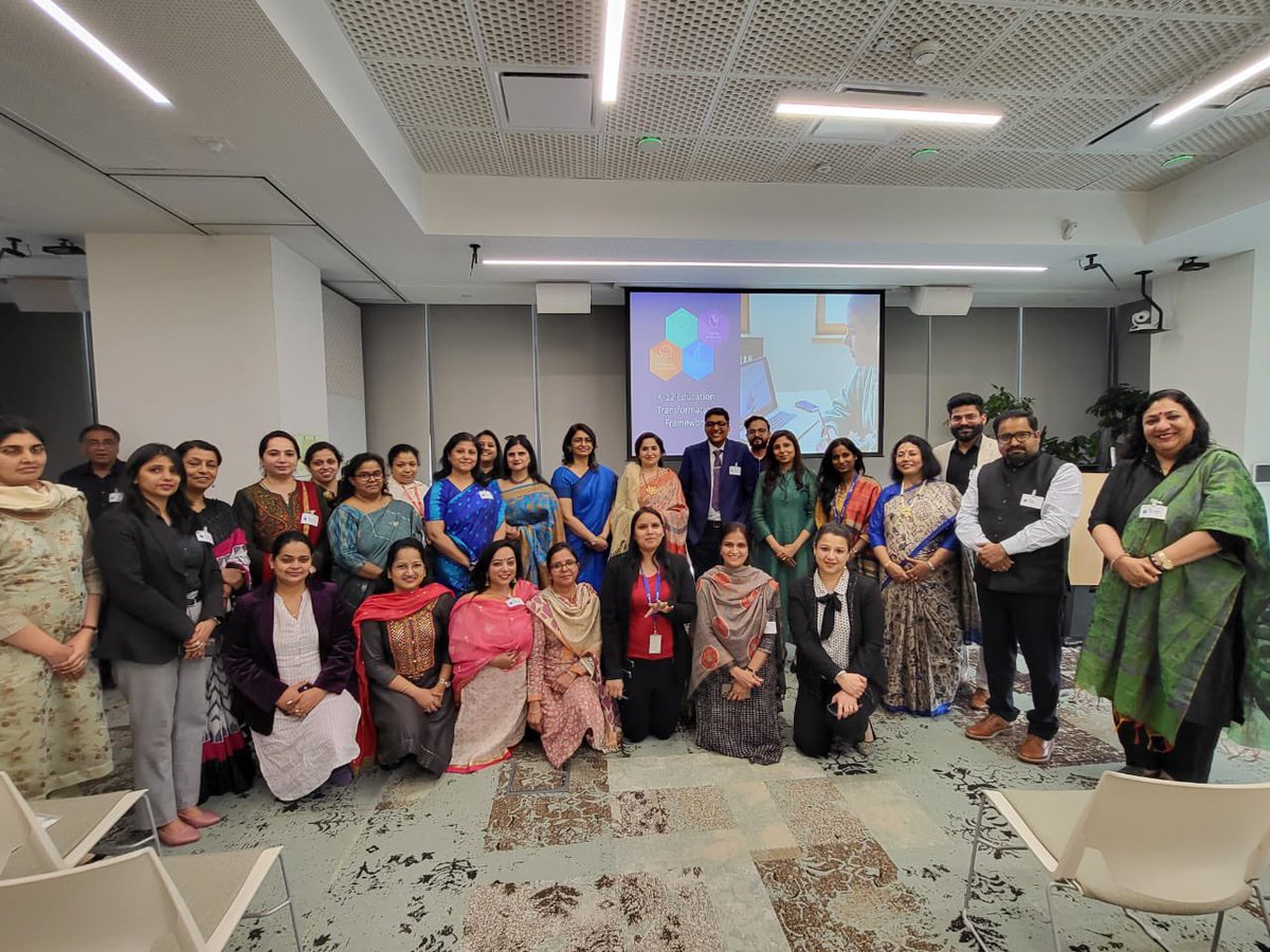 An inspiring ETF session conducted by <a href="/MicrosoftEDU/">Microsoft Education</a> <a href="/JuanaTech/">Juana Technologies</a> with school leaders and educators sharing their best practices, motivations and aspirations! Extraordinary keynote speakers <a href="/SwarnimaLuthra/">Swarnima Luthra</a> Vividh Gupta <a href="/vjauhari1/">類(ルイ)／投資家</a>  <a href="/SaumyaMaurya2/">Saumya Maurya</a> <a href="/MicrosoftFlip/">Flip</a> <a href="/BBPSNoida/">Bal Bharati Public School, Noida</a> <a href="/BBPSMV/">Bal Bhavan Public School</a>