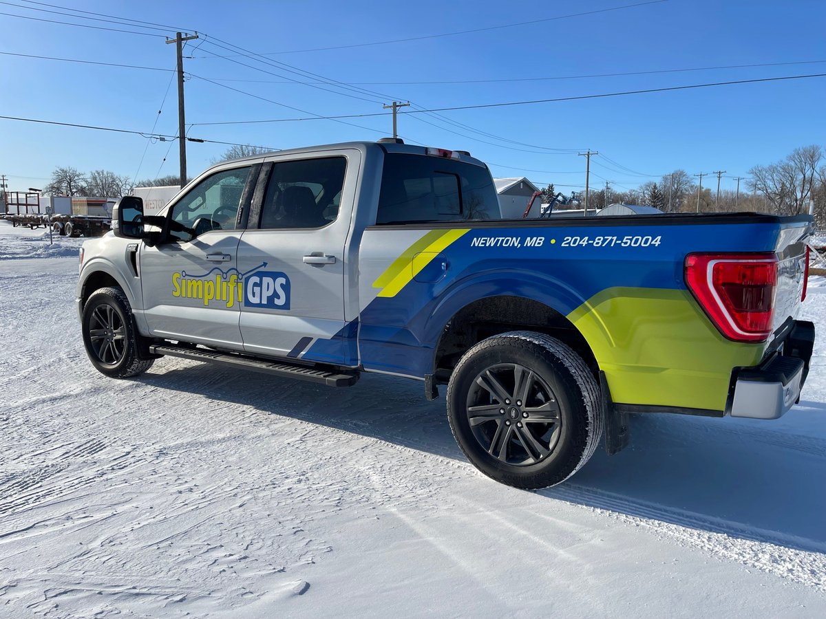ProimageSigns1's tweet image. To help promote his new brand we did this modern, eye catching partial wrap for Simplifi GPS  #truckwraps  #arlonSLX+