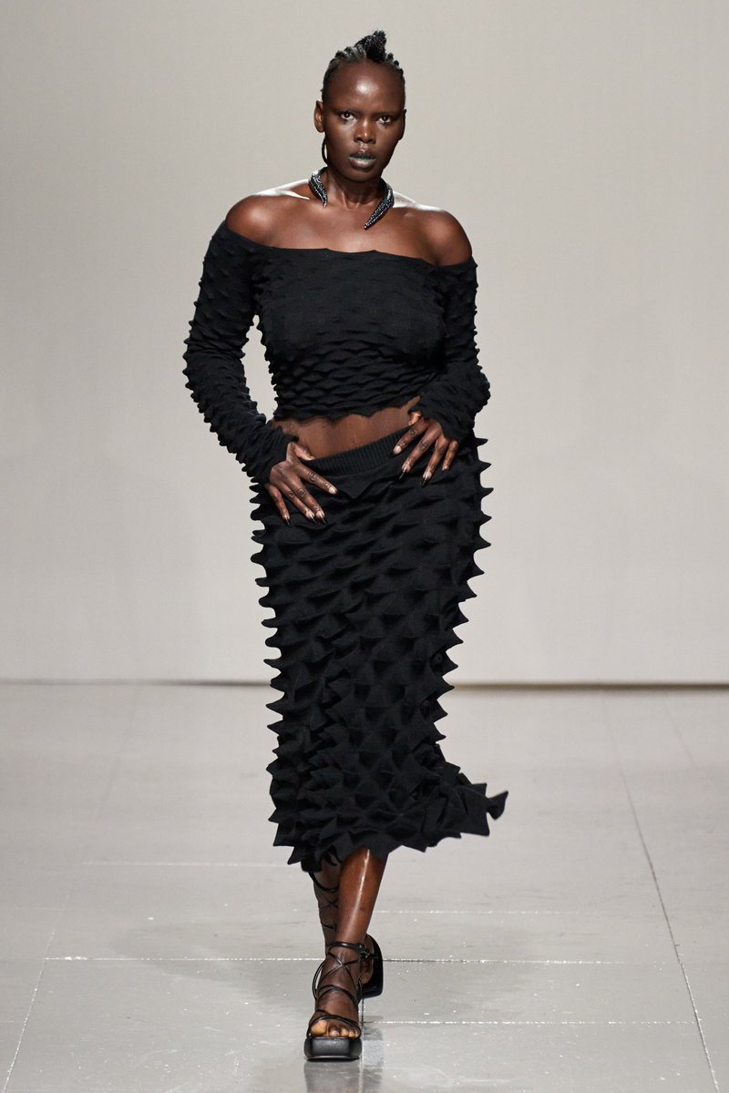highendfashn's tweet photo. Chet Lo - Fall 2023 https://t.co/Zo4EQ6zmhi