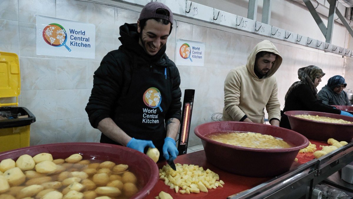 WCKitchen's tweet photo. Chef Karla &amp; our team—including local chefs who have been cooking since day one—set up a kitchen in Gaziantep in less than 48 hours. Karla first joined WCK efforts following Hurricane María in 2017 &amp; has since cooked in response to hurricanes, earthquakes &amp; the war in Ukraine. https://t.co/OZZco32Ohp