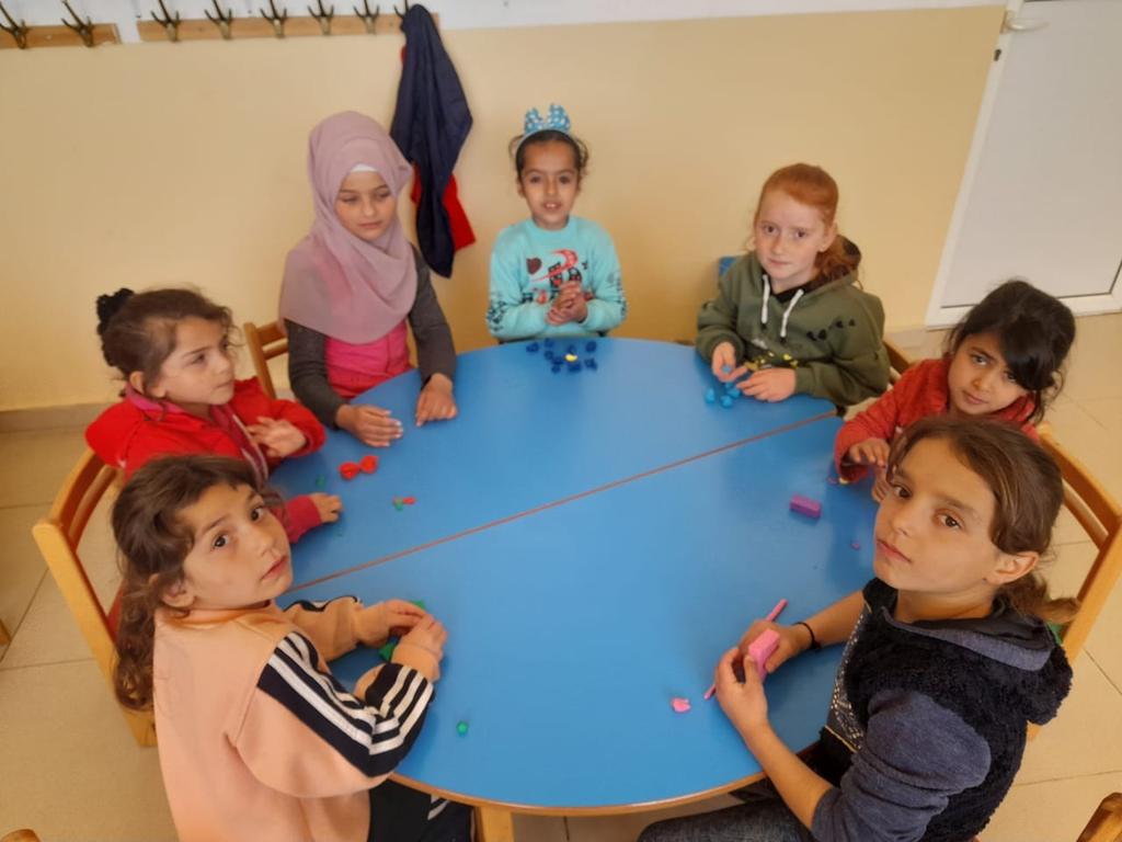 FratelliProject's tweet photo. Playdough time
#fratelliforchildren #kidsclub #saturdayprogram https://t.co/qGbCZ1nm1D