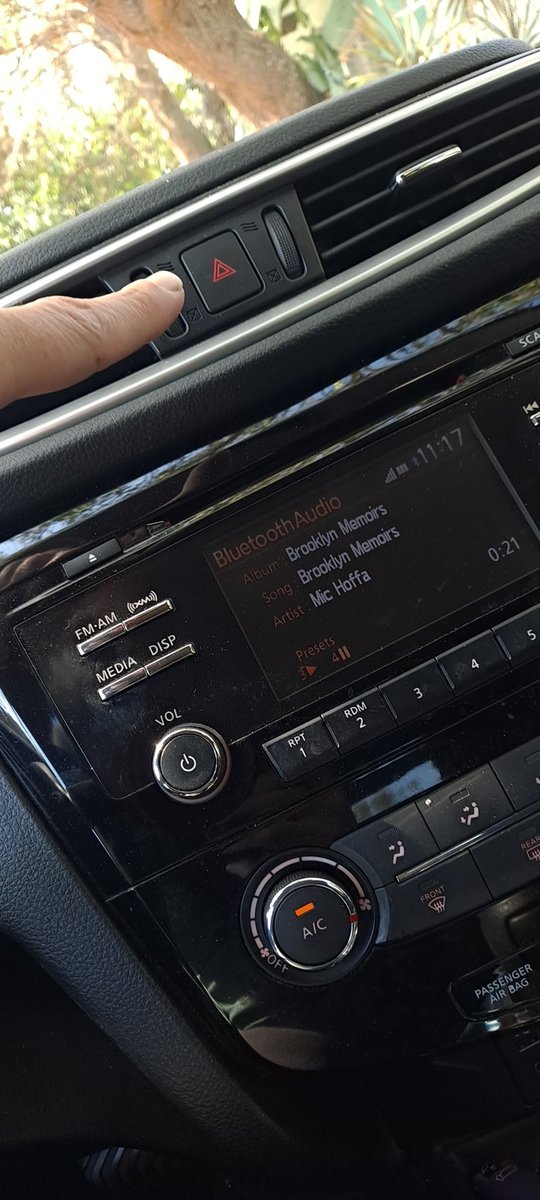 LiftedThinkin tweet media