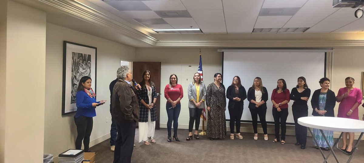___mariotorres's tweet photo. #mujeresempendedoras #mujeresempresarias #mexicanasempresarias #mexicanaslideres #consuladodeMexicoenOrlando #programaeducativo #seminario #entrenamiento #educacion #AMLO4T #ServicioConsular #mexicanasenelexterior #mexicanasmigrantes https://t.co/Gz2Pfqoj8U