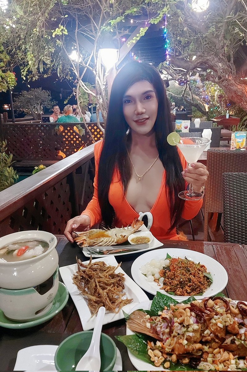 GOLFYGOLFY9876's tweet photo. 🎂 𝐇𝐀𝐏𝐏𝐘 𝐁𝐈𝐑𝐓𝐇𝐃𝐀𝐘 𝐓𝐎 𝐌𝐄 💖 
#ยุดยาทัก❤️ https://t.co/3eddG3z4yg