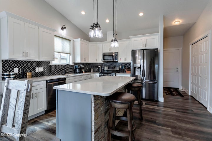 JenniferSevores's tweet photo. 55 Wolf Creek Ln. Gillette WY
Remarkably well kept fully finished newer home that has only had one owner.  Landscaping is amazing, Team Properties Group LLC
Call Jennifer M Sevores (307)660-9530
Want more pictures? Go to my website!!
https://t.co/SJgcS3EixD https://t.co/UWilFxzrTp