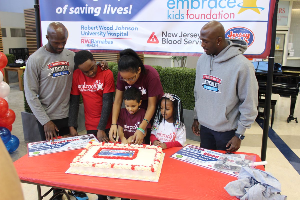 EmbraceKids's tweet photo. Proud of our community for rallying to support the 10th annual @TackleSC Blood Drive with @devinmccourty @JasonMcCourty @McCourtyTwins in partnership with @RWJUH & @NJBloodServices! 200 presenting donors and 188 units of blood product collected. We truly saved lives... https://t.co/wotHSQ2MnV