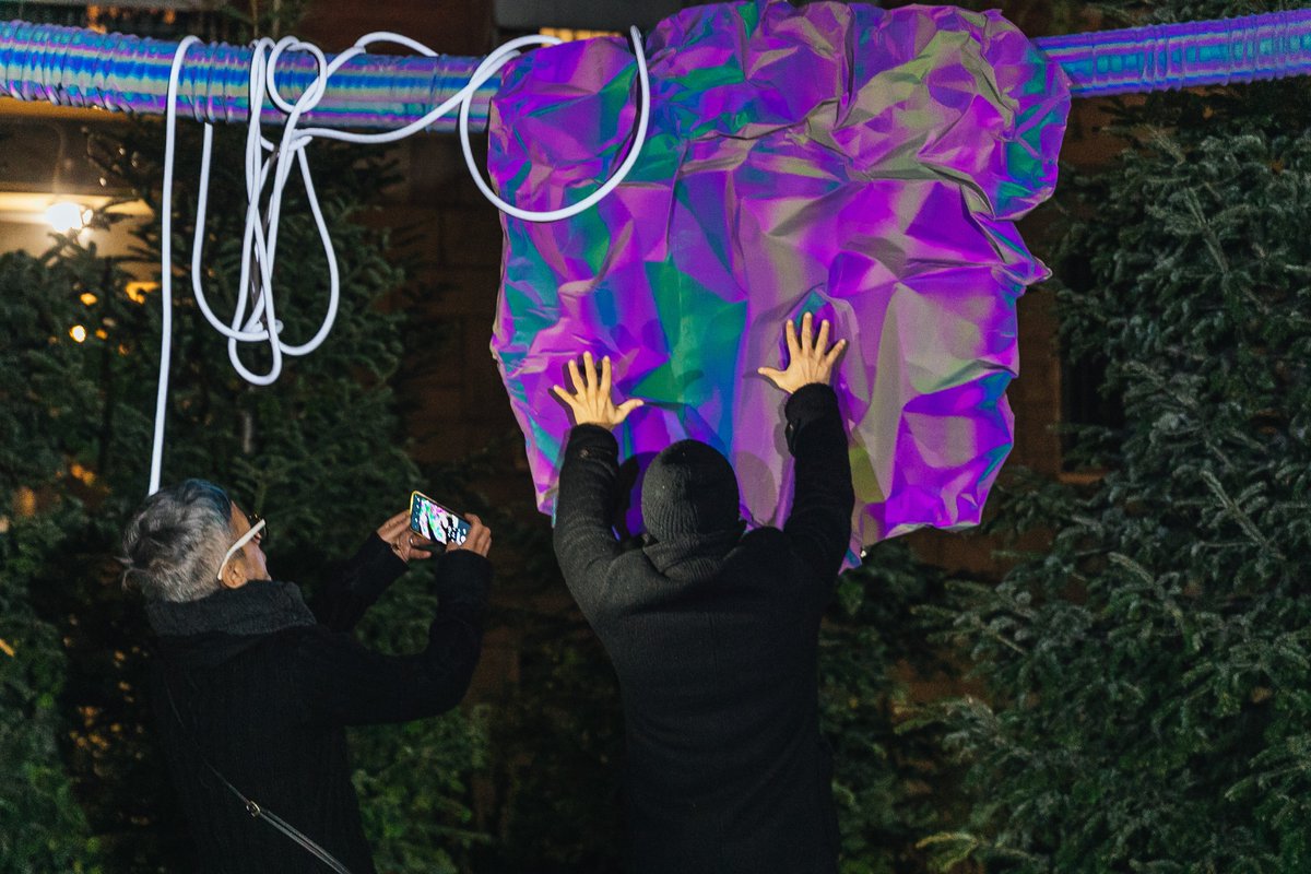 MSpazioPubblico's tweet photo. Alcuni momenti di INCONOSCIBILE di @YariMiele, installazione site-specific presso Il Giardino di via Curiel a Bologna / 2-12 febbraio 2023 @artefiera #ArtCityWhiteNight @APlace_EU @CitySpaceArchi https://t.co/Ld2uIitUWz