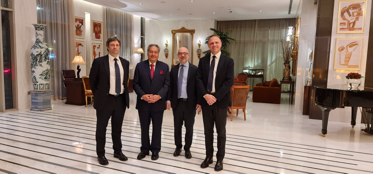 kvachani61's tweet image. It was a honour and pleasure meeting  Hon. Francesco Lollobrigida the Minister of Agriculture, Food Sovereignty and Forestry of the Italy @FrancescoLollo1 and the Ambassador of Italy to the United Arab Emirates, H.E. Lorenzo Fanara.

@ItalyinUAE @Gulfood

#UAE #Italy #GulfFood