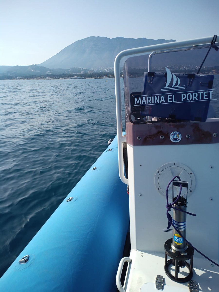 ESCIMO_UA's tweet photo. Desde la @Escimo_UA del @IMEMUA, seguimos con los estudios del proyecto #OBSERMAR, donde analizamos diferentes parámetros marinos, Con la colaboración de @elportetdenia #thinkinazul https://t.co/2bi4dTK4om