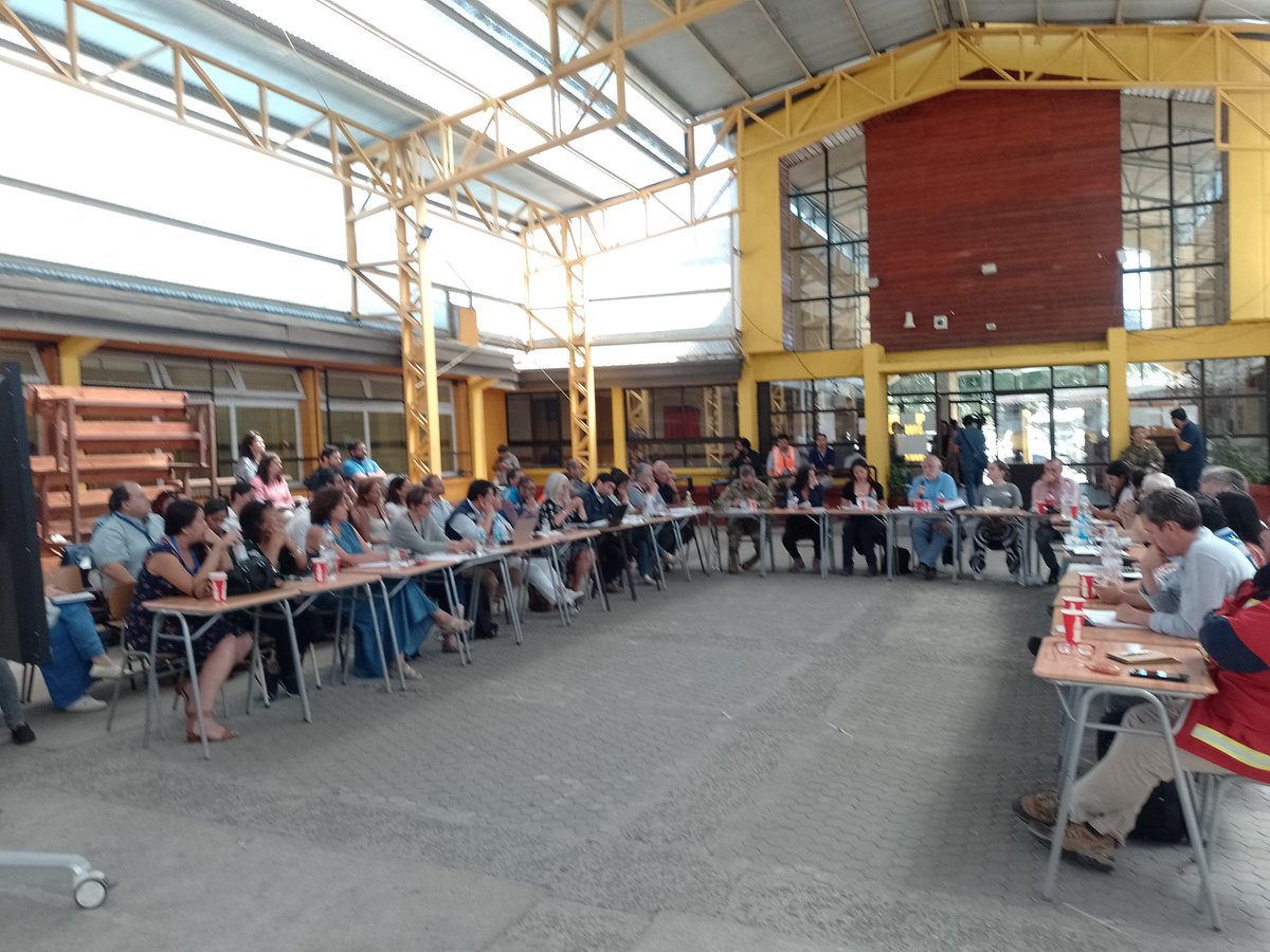 anaalbornozc's tweet photo. Propuesta: Reconstrucción ecológica, viviendas  emplazadas en zonas seguras, calidad de las viviendas con un metraje mínimo que garantice dignidad, celeridad en la construcción y reactivación económica que considere el trabajo de emprededor@s campesin@s. https://t.co/hbFXEQhGhI