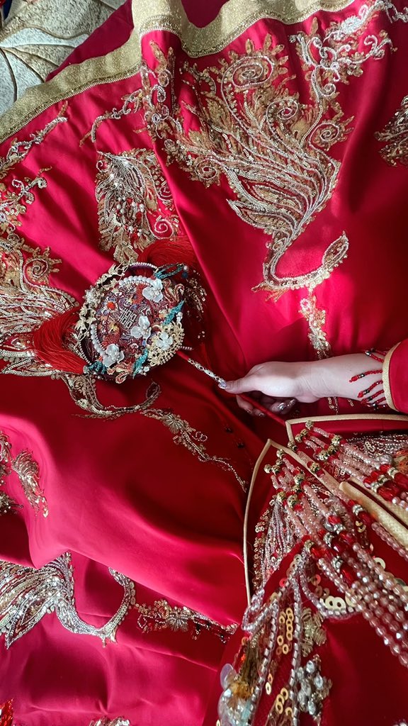 camillerocamora's tweet image. Our marriage is twice as strong now 🥰❤️

#traditionalchinesewedding #chinesewedding #filchicouple🇨🇳🇵🇭   #weddinginchina #chinesefilipinacouple #lifeinchina #marriedtochinese #pinayinchina #decoration