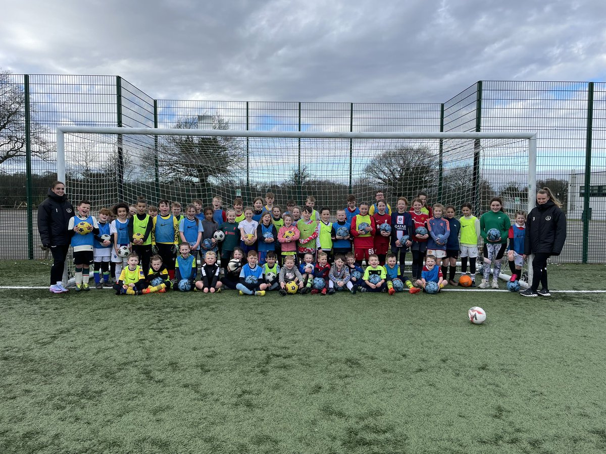 Unbelievable turn out to day 1️⃣ of our <a href="/the_nomads/">Connah's Quay Nomads FC</a> boys and girls half term football camps at the Quay 3G 

Spaces still available for across the week. Contact <a href="/JordParry/">Jord Parry</a> 👍🏼

🔴⚽️