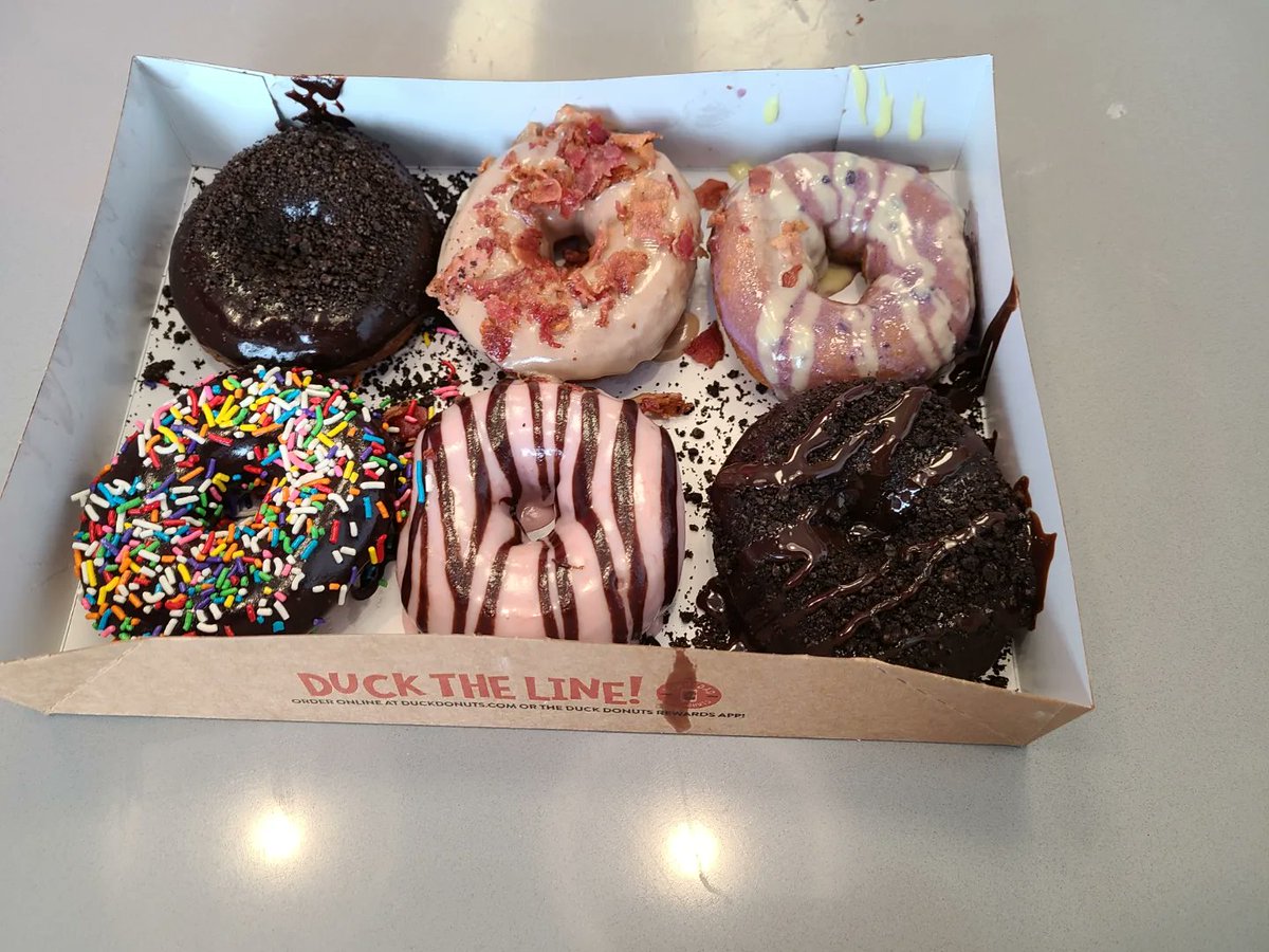 @DuckDonuts is amazing. The kids absolutely loved it! #bestdonuts #delicious