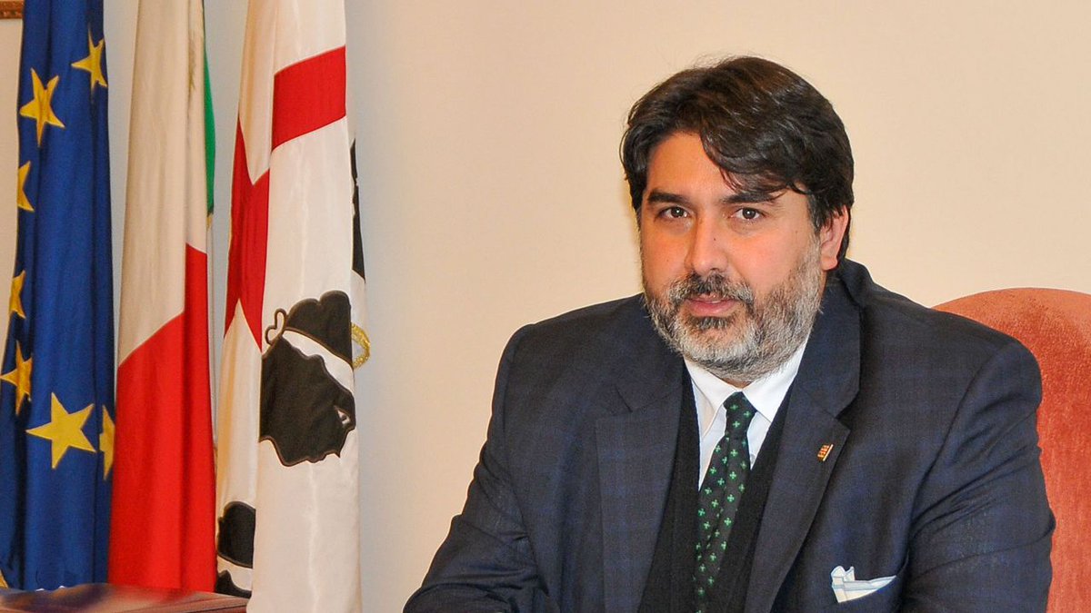 ultimora_pol's tweet photo. ❗️Il presidente della Sardegna #Solinas è stato indagato per corruzione.

@ultimora_pol https://t.co/oQSIbEnWaI
