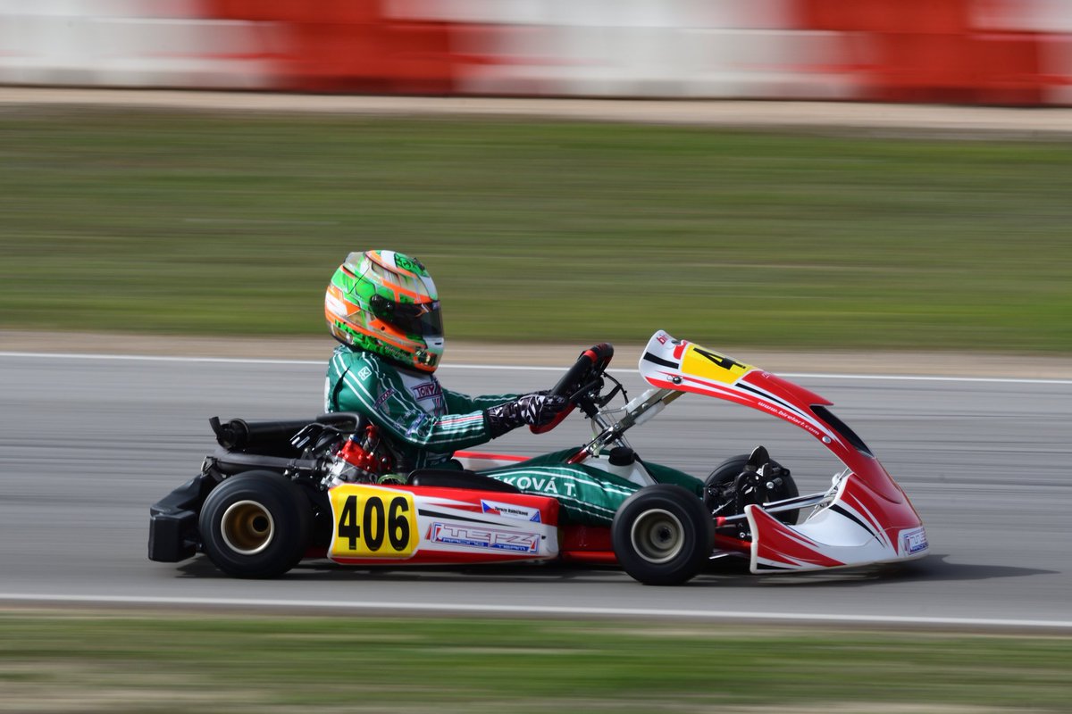 isadomsol's tweet photo. Tereza_Babickova en las carreras de @rotaxkarting en el Kart Center Campillos #rotax #rotaxmaxchallenge #rotaxkarting #rotaxracing #rotaxengine #rotaxmaxeurotrophy #newRMC #WinterCup #RMCET #HeatsDay  #Karting #letsgoracing #kart #kartinglife #kartingstyle https://t.co/anZCx1GrST