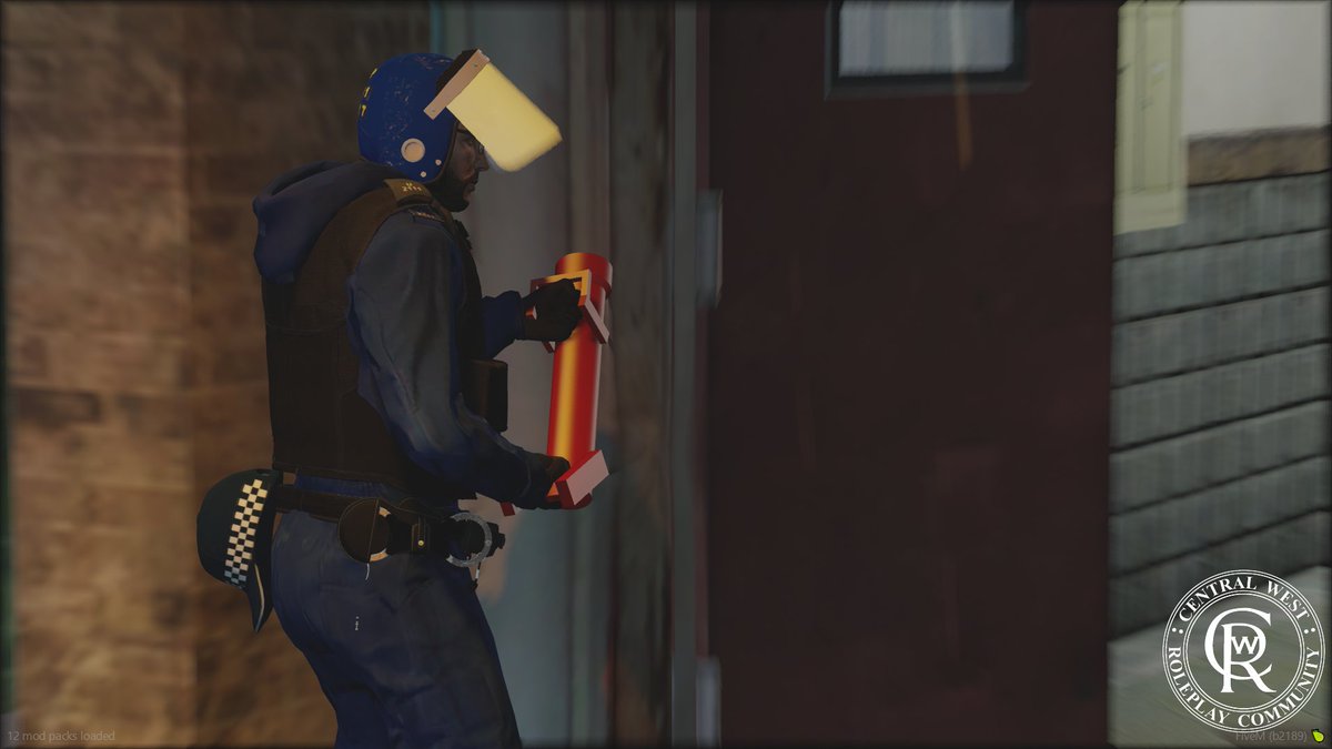 Hampset_1434's tweet photo. This afternoon, I successfully completed my Dog Support Unit &amp; Method Of Entry training!

Thankyou @CWRPC_CO31 for running the course, and I am looking forward to getting on shift with these new qualifications!

https://t.co/0Q6iOsepkU https://t.co/wm2mznnGCt