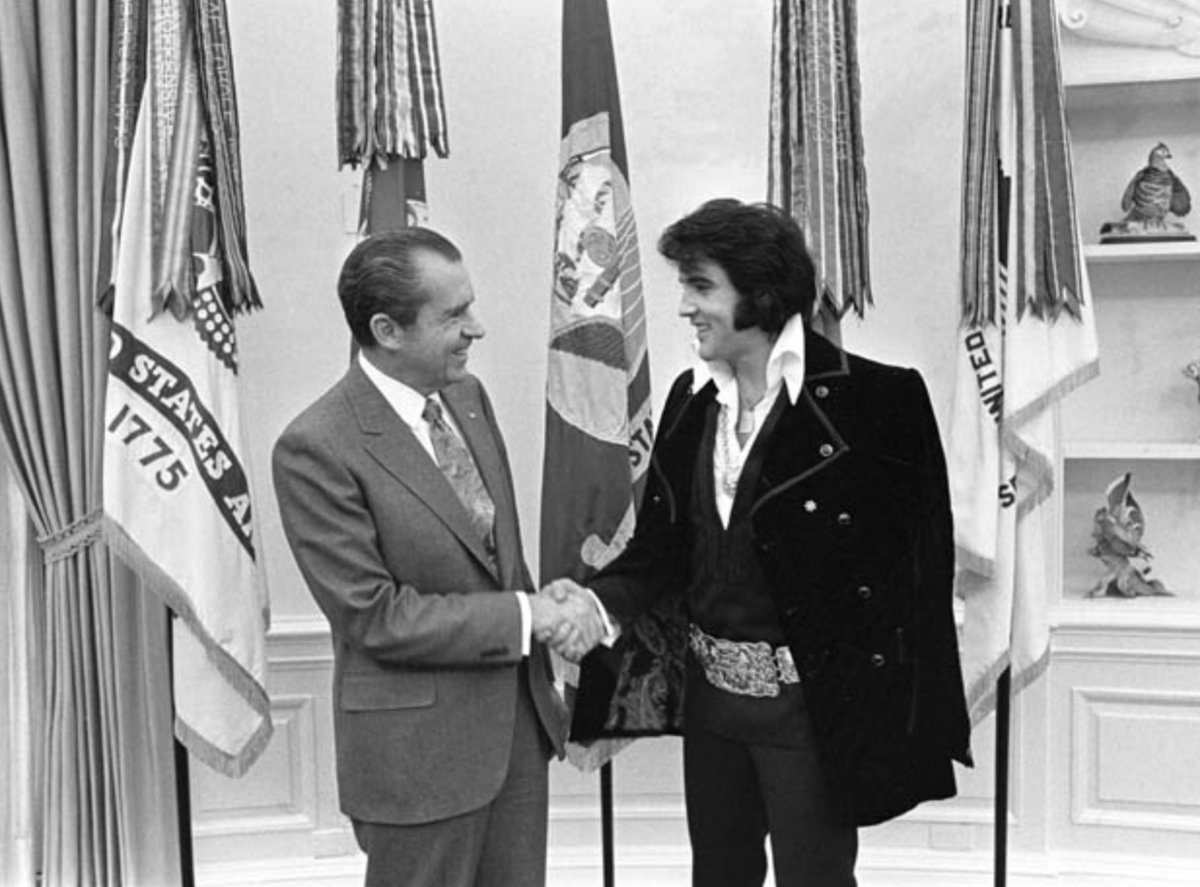 PTK wishes you a revered Presidents Day!   Elvis visited Nixon in 1970.   Imagine Elvis as your older brother & being on the road the last 5 yrs. Watch PTK & see through the eyes of step-brother, David.
#nixon #PresidentsDay #AmericanHistory #elvis #elvisfans  #DVD #moviestowatch