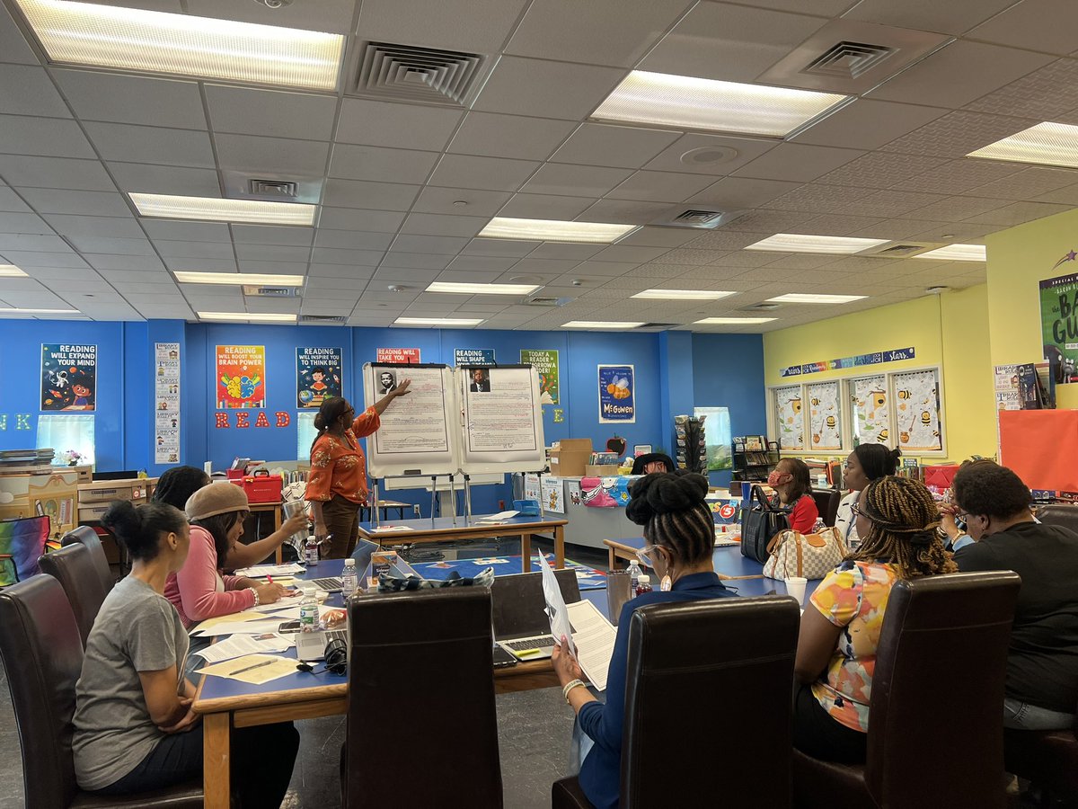 McGowenES_HISD's tweet photo. Our ELA Team is in the work!! https://t.co/YmUyx11rgH