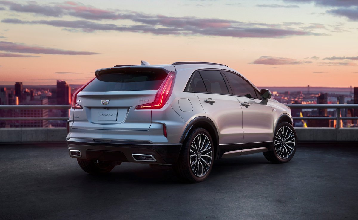 cole_marzen's tweet photo. The 2024 Cadillac XT4 makes its world premiere with fresh styling revisions, a 33-inch curved OLED display, 5G connectivity, an available 13-speaker audio system from AKG Studio, as well as a familiar 2.0-liter turbocharged four-cylinder engine, which develops 235 hp. #Cadillac https://t.co/ulhWVCg86l