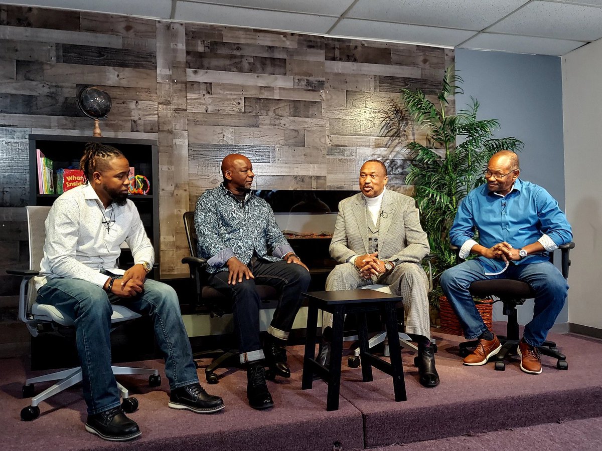 Checkout the first episode of a new show called The Dad Show ATX that I produce. This episode’s featured guest is Albert Black, the Executive Director of Child Inc. Head Start of Travis County Texas.

Subscribe to view future episodes! 
youtu.be/V0msfGgEn68