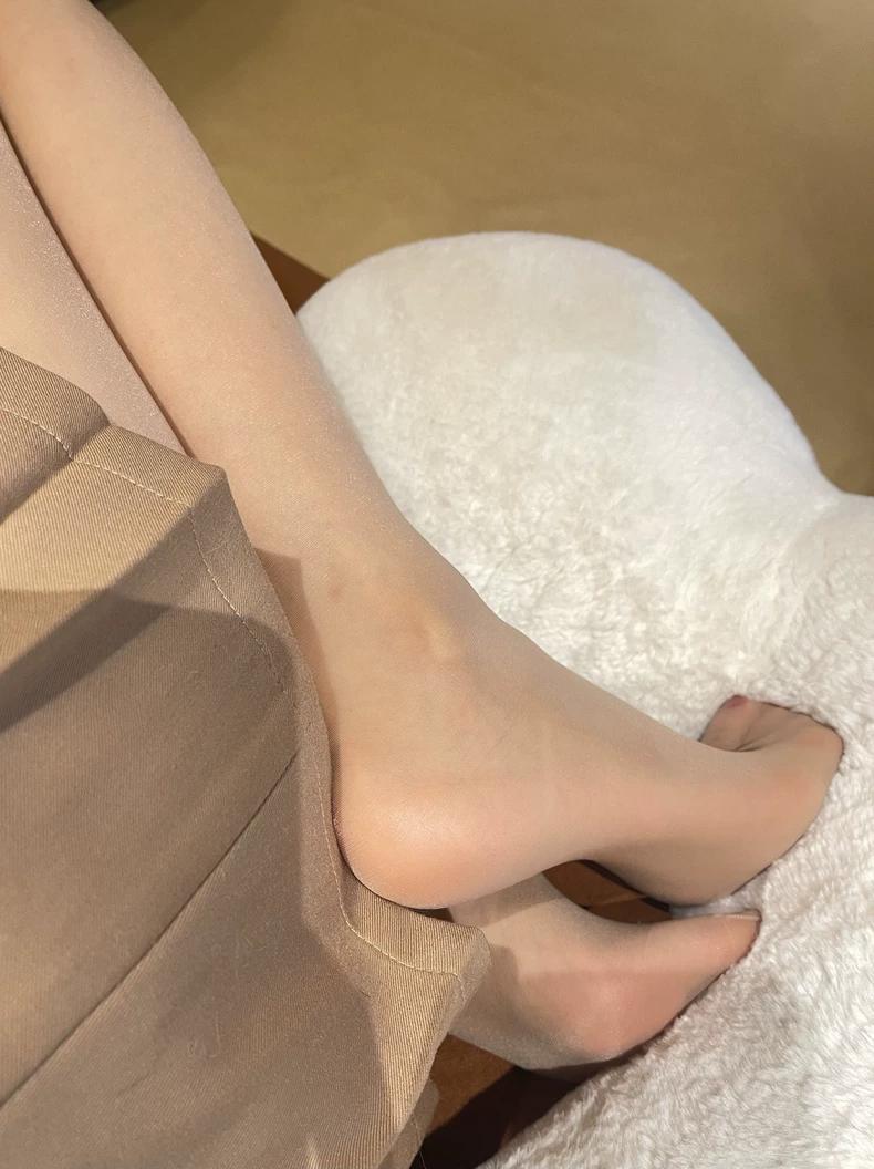 上完白班接着就上晚班，不给自己休息的时间，才能过上性福生活♡
#射屏骚货 #肉丝袜 #顾昕怡 #骚逼顾昕怡  #精瘾 #婊子妓女顾昕怡 #爸爸活 #卖淫 #贱货 #媚屌 #生殖崇拜 #求射屏 #求羞辱 #子宫缺精 https://t.co/5Z9dDZzNAh