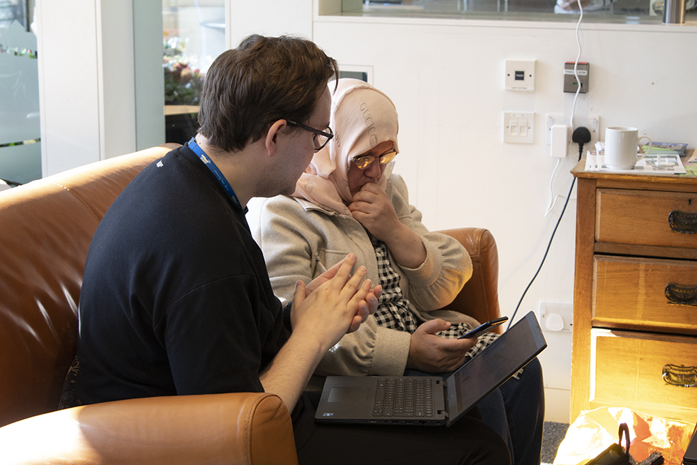 PKHinnovation's tweet photo. In Scotland, over a third of households in lower income brackets do not have internet. We're crowdfunding to close this gap, fundraising to provide #DigitalSupport and access to affordable data. #Crowdfunder

Donate and share: https://t.co/Iu5JqMoP76 https://t.co/Xea8FMtlUw