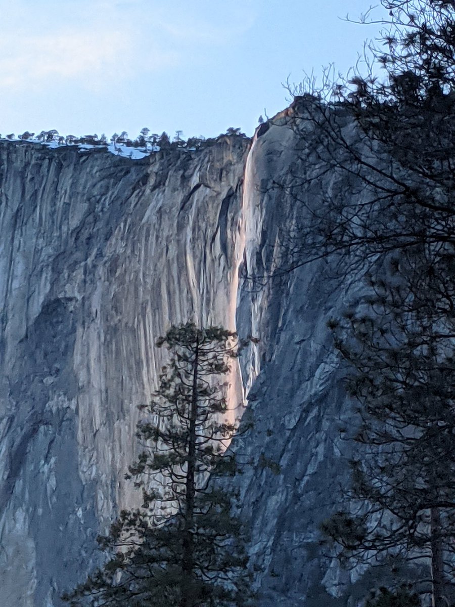 sarahwright0512's tweet photo. @vickimichelle This is firefall in Yosemite https://t.co/cC5djaxPIY