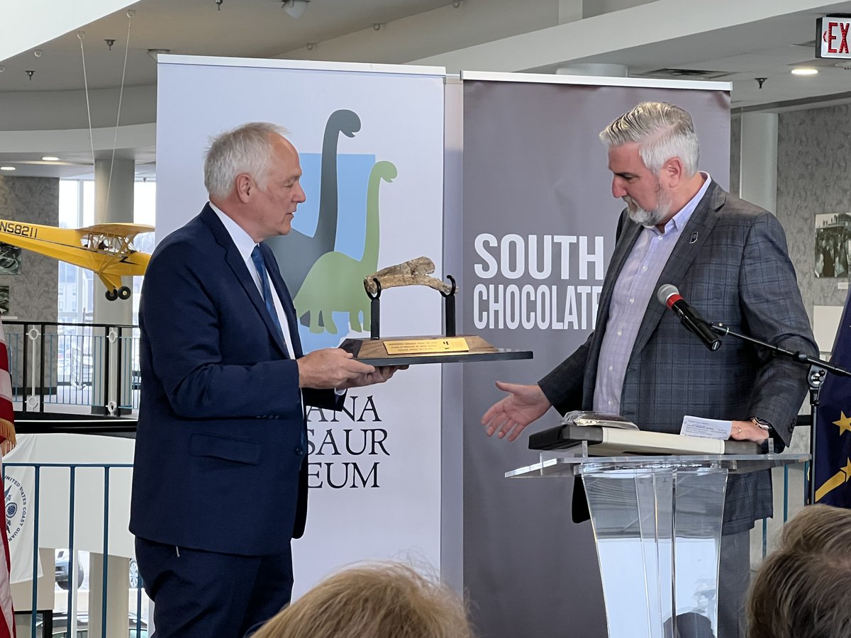 No bones about it: Holcomb, Mueller support future Indiana Dinosaur Museum
southbendtribune.com/story/news/202…