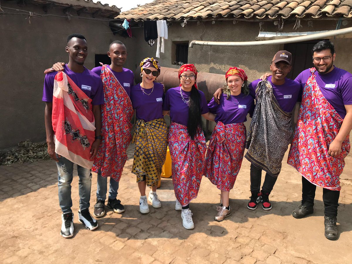 OfficialUoM's tweet photo. Apply now to Team Rwanda, our flagship overseas volunteering programme, and spend a month working to support a local community. 

Find out how to apply @UoMVolunteering 👉 https://t.co/MEYNrpsRje https://t.co/4sYJNzWr65