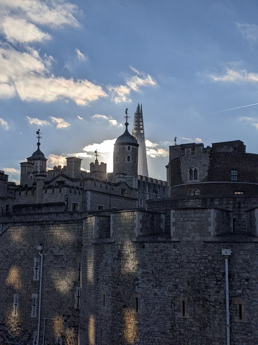 #London is stunning <a href="/visitlondon/">Visit London</a>